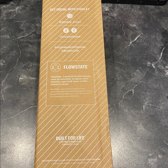 Stanley LV Quencher H2O 40 OZ. Flowstate Tumbler - Picture 11 of 12